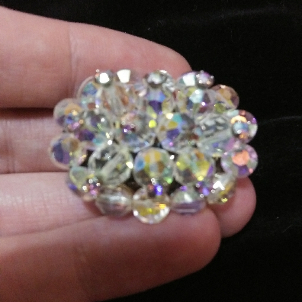 Vintage Aurora pin/brooch